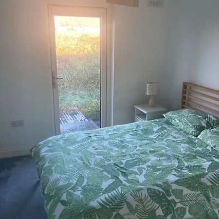 3 Bedroom House Beside Croke Park Vakantiehuis Dublin